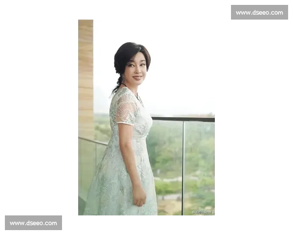 刘晓庆再度引发热议从影多年依旧光彩照人展现不老传奇魅力